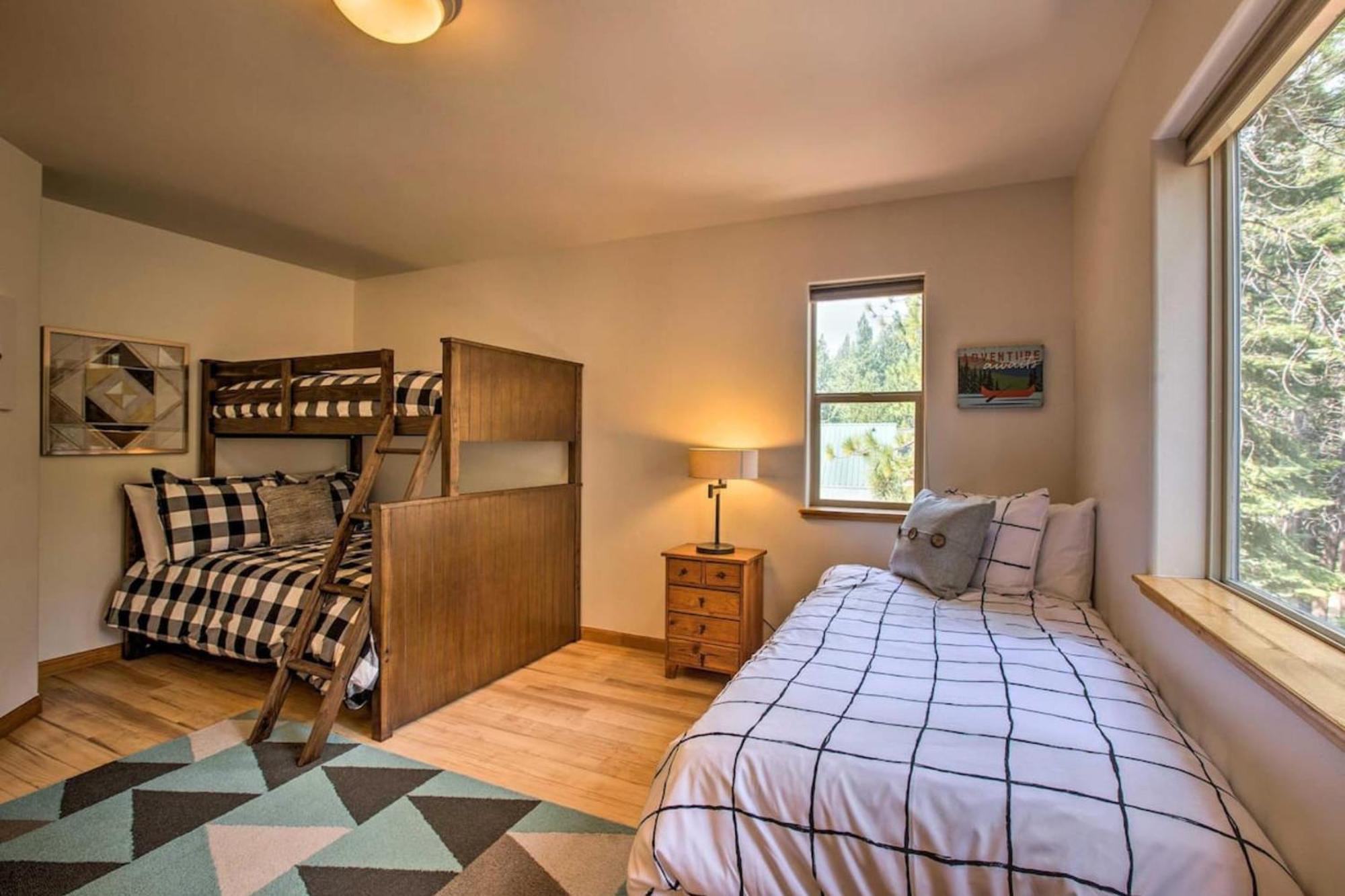 Moosetrack By Avantstay Cozy Cabin In The Of Tahoe Donner W Hot Tub Truckee Eksteriør billede